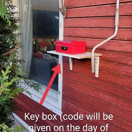 Cozy And Spacious Row House *